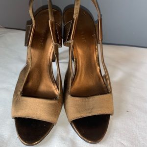 Sling back high heel